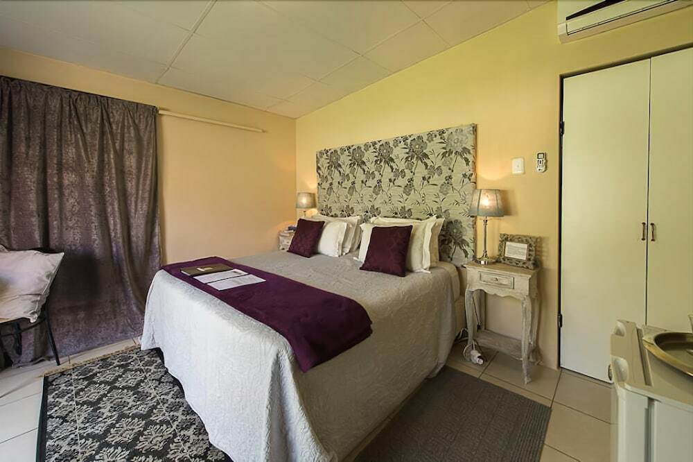 Adeo Bed & Breakfast Bloemfontein Exterior photo